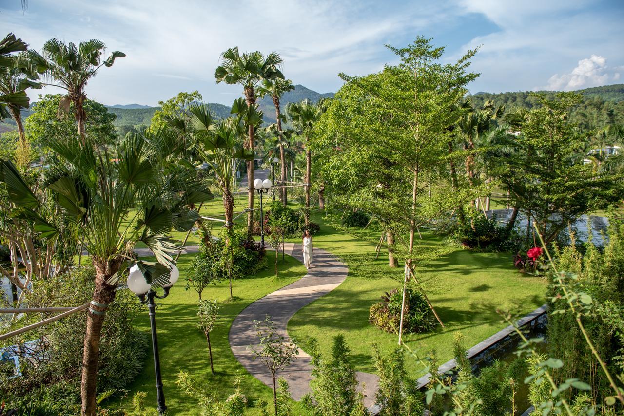 Forest In The Sky - Flamingo Dai Lai Resort Ngoc Quang Luaran gambar